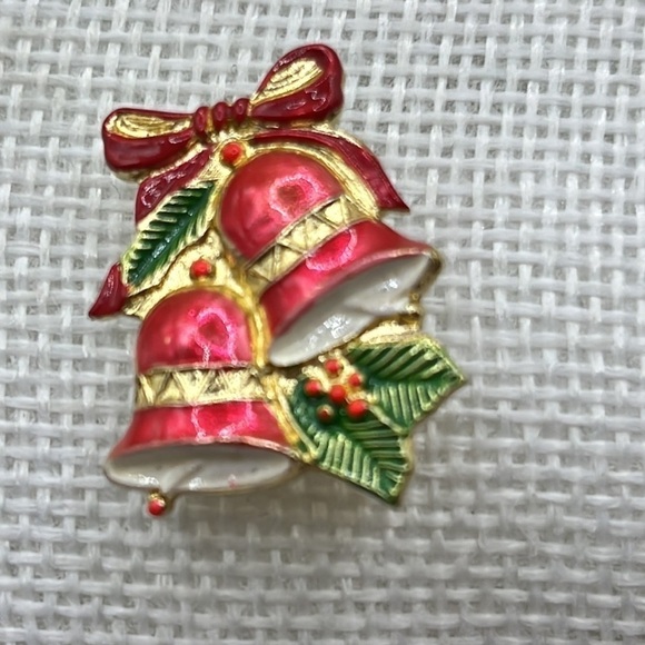 Vintage Bells Christmas Pin Gold Tone Red and Gold Bells with Green Holy Vintage - Picture 1 of 6